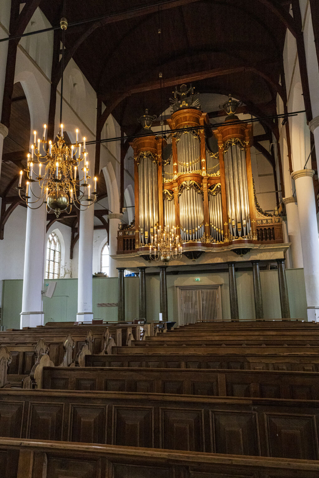 S-1016-110753-EOS R5-1690